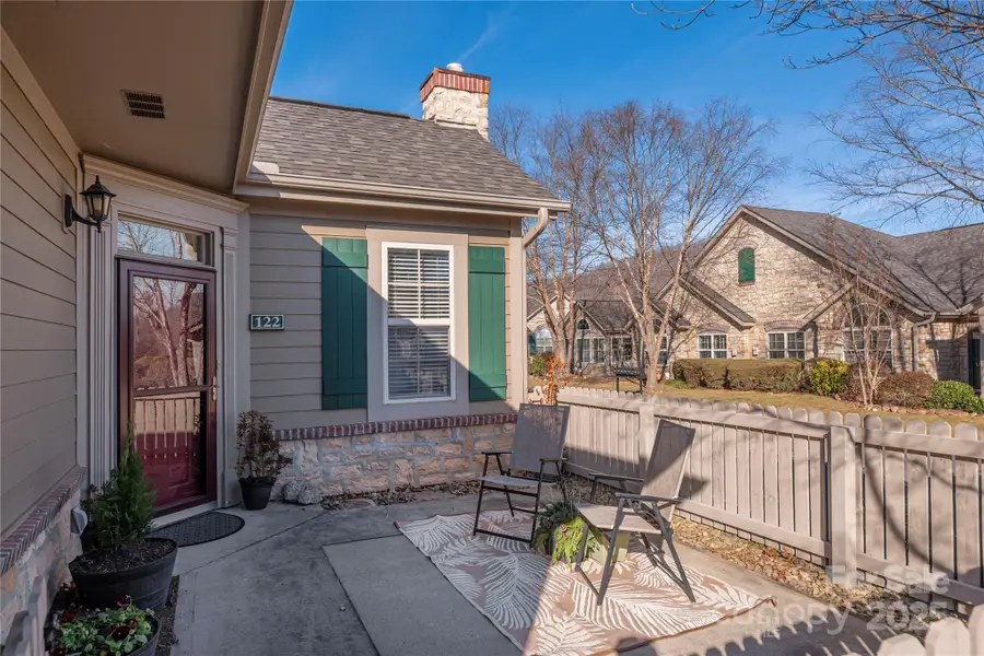 122 Outlook Circle, Swannanoa, NC 28778 - Image #3