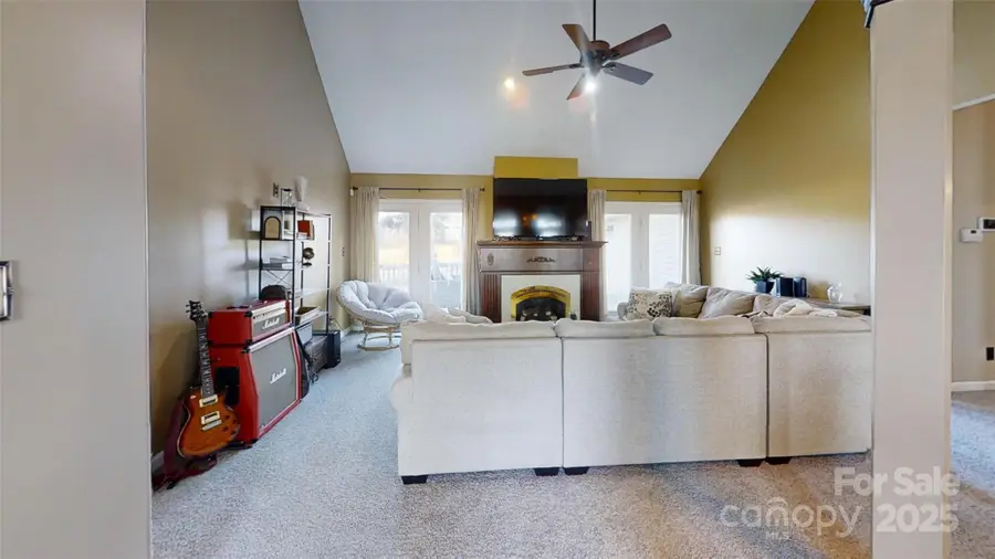 137 N Shore Drive, Cherryville, NC 28021 - Image #3