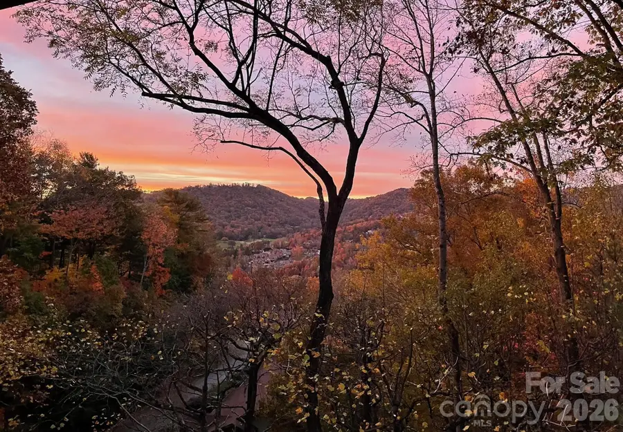 3302 Timber Trail, Asheville, NC 28804 - Image #2