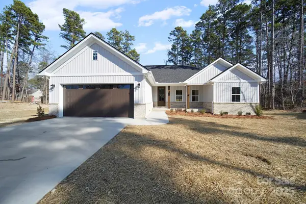 969 Bay Drive, Oakboro, NC 28129