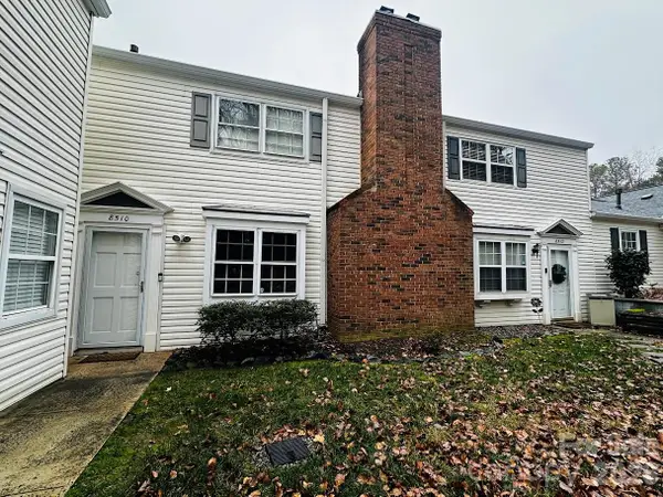 8510 Castle Pine Court, Charlotte, NC 28226