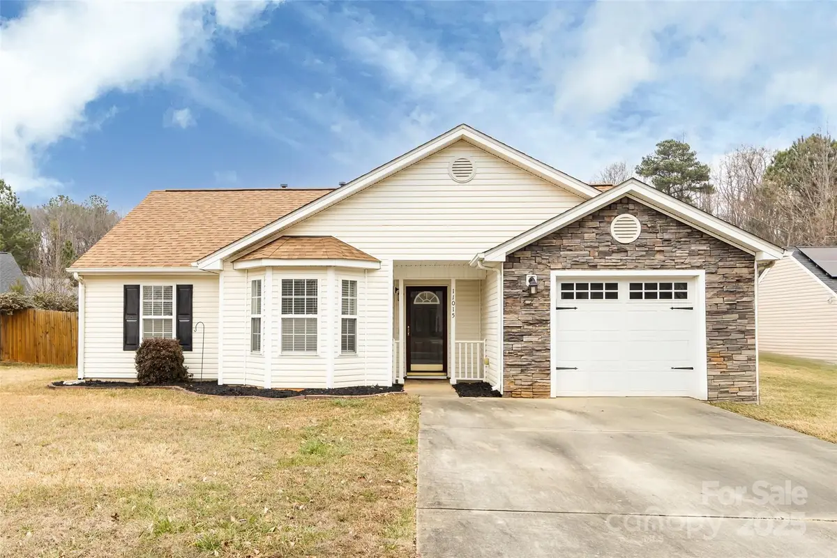 11015 Olde English Drive, Charlotte, NC 28216 - Image #1