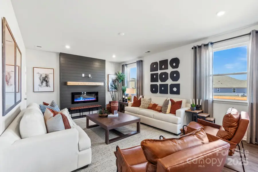 811 Olde England Drive, Lincolnton, NC 28092 - Image #2