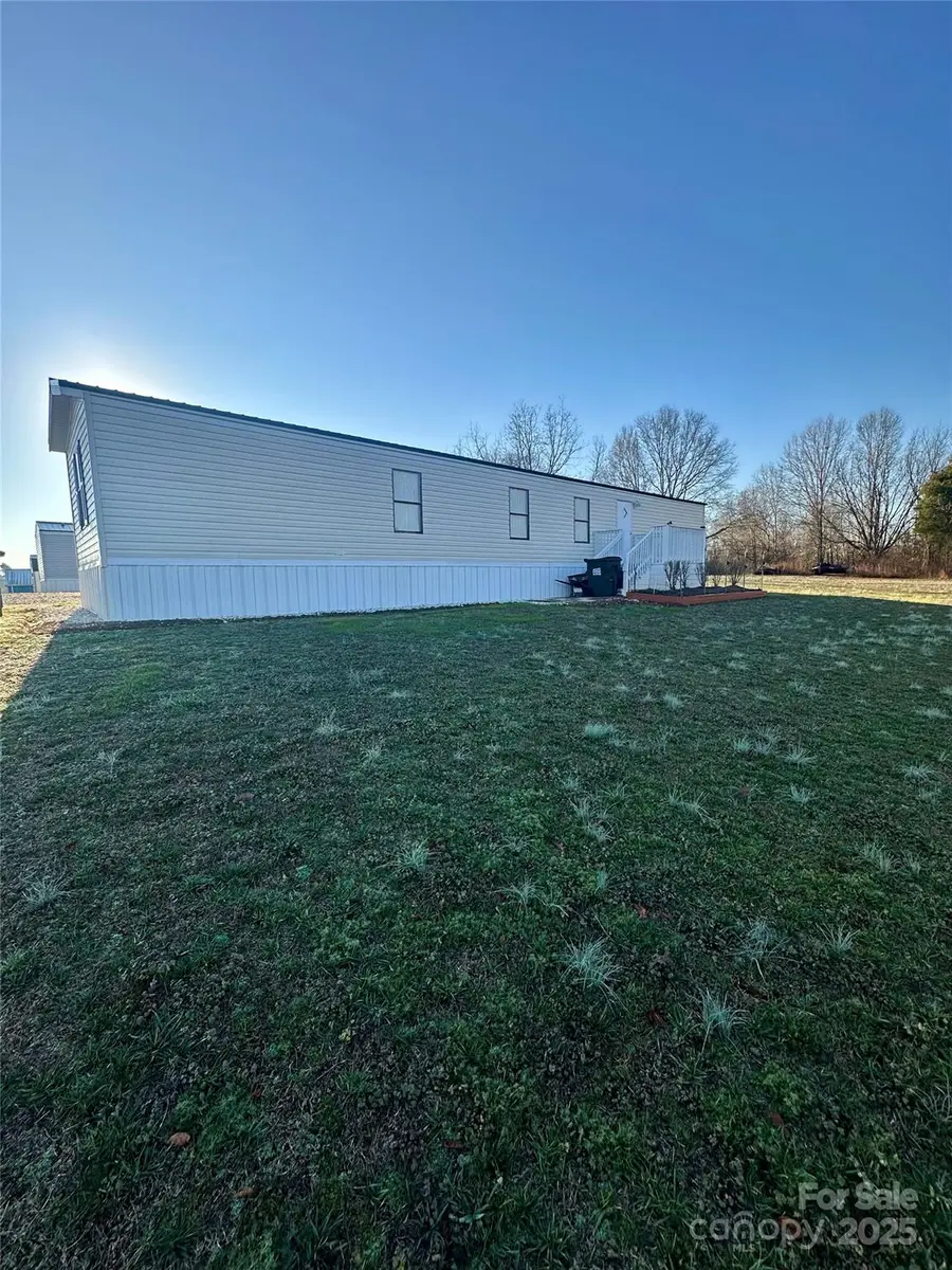 1557 Autumn Lane, Lincolnton, NC 28092 - Image #2