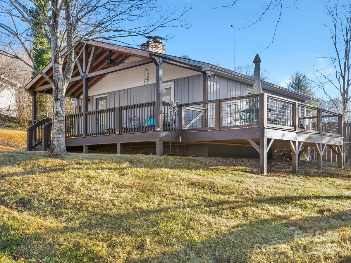 240 Norleon Avenue, Hendersonville, NC 28791 - Image #1