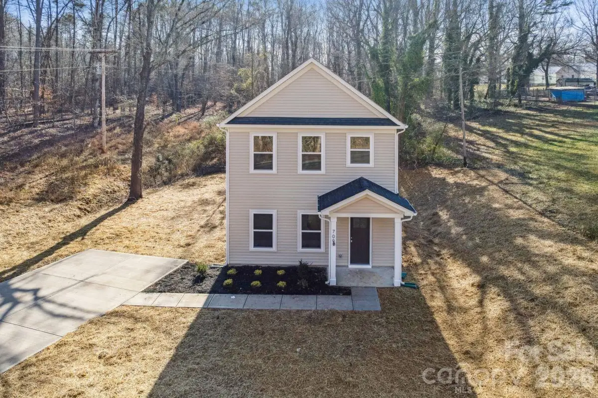 709 Hillsdale Drive, Cherryville, NC 28021 - Image #1