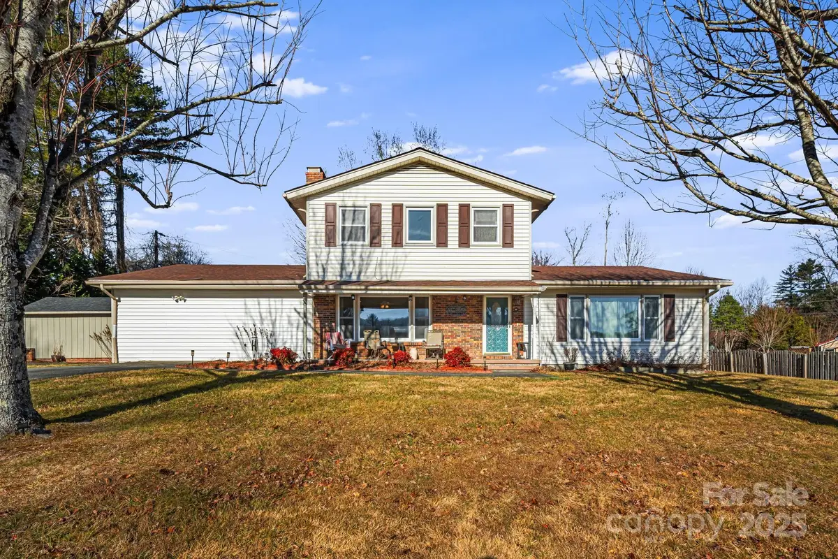 154 Harris Street, Spruce Pine, NC 28777 - Image #1