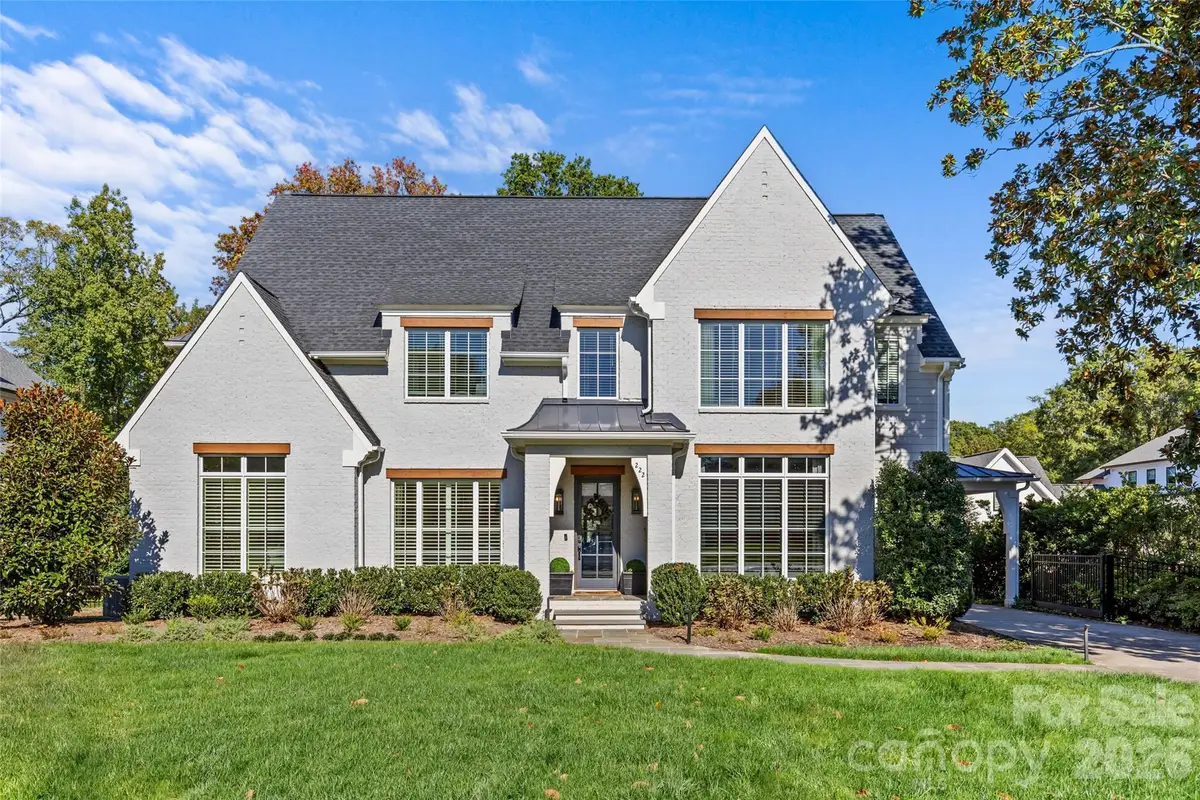 222 Anthony Circle, Charlotte, NC 28211 - Image #1