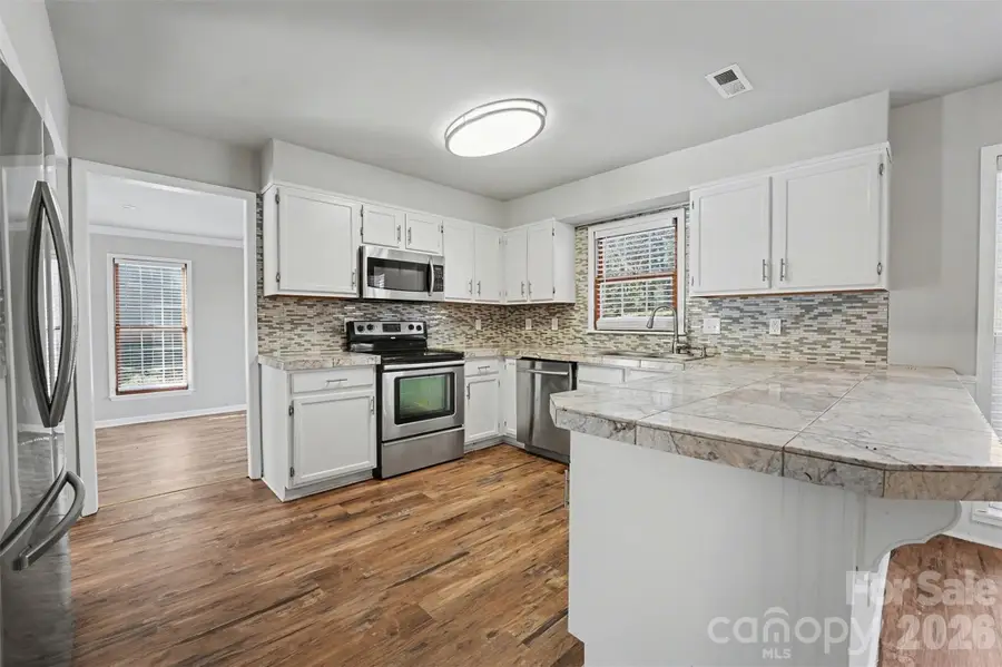 1635 Bear Mountain Road, Charlotte, NC 28214 - Image #3