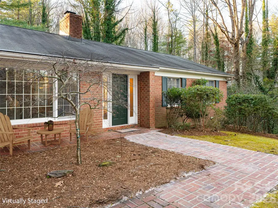 100 Wolf Shoals Drive, Hendersonville, NC 28739 - Image #3