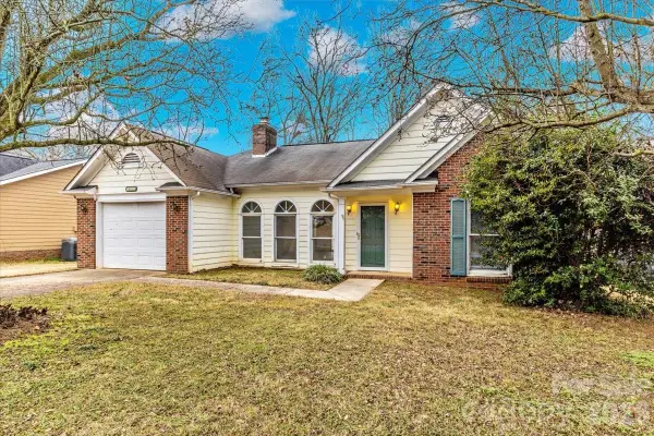 14806 Forest Mist Way, Charlotte, NC 28273