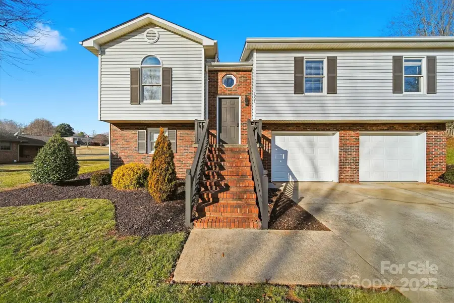 1007 Millbrook Place Se, Lenoir, NC 28645 - Image #3