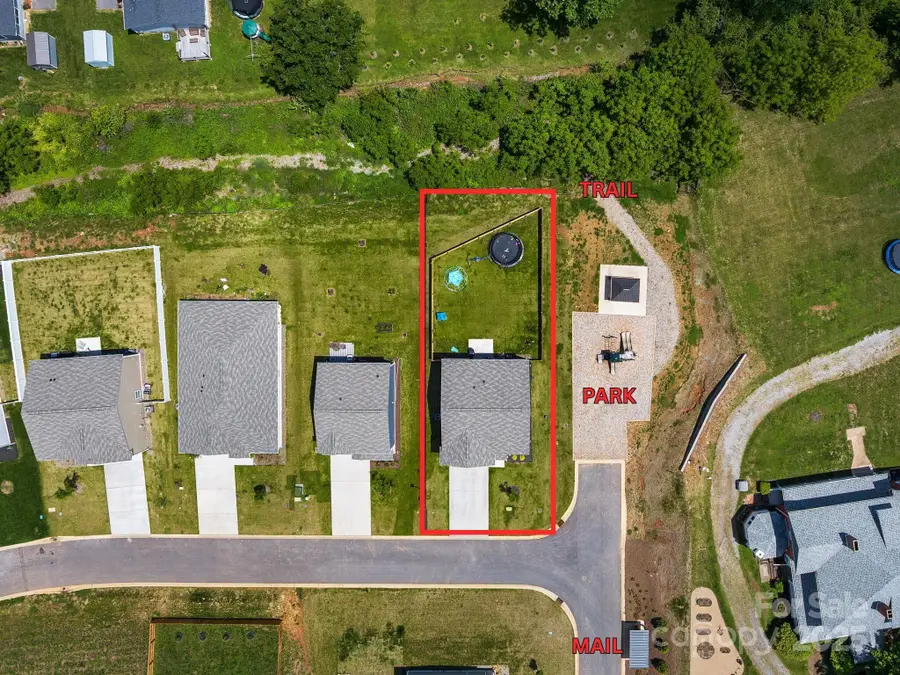 8 Madelyn Drive, Clyde, NC 28721 - Image #2