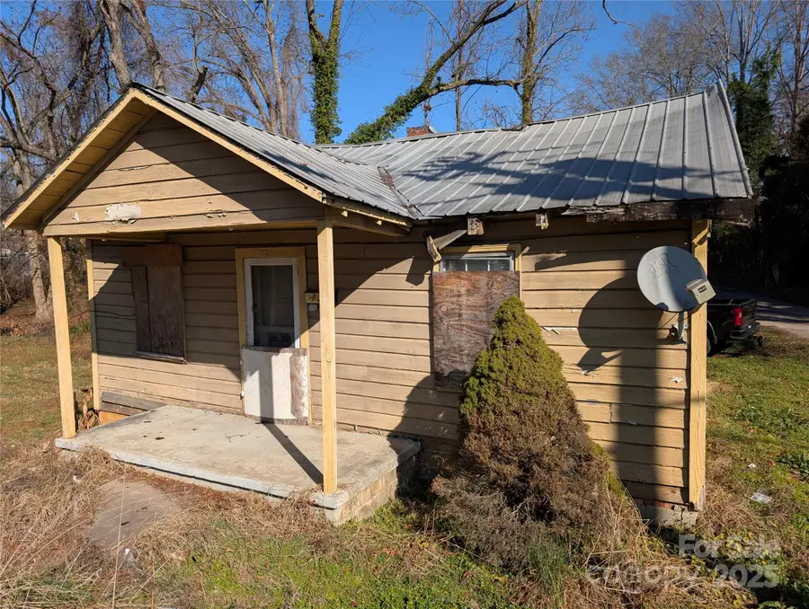 310 W Floyd Baker Boulevard, Gaffney, SC 29341 - Image #3