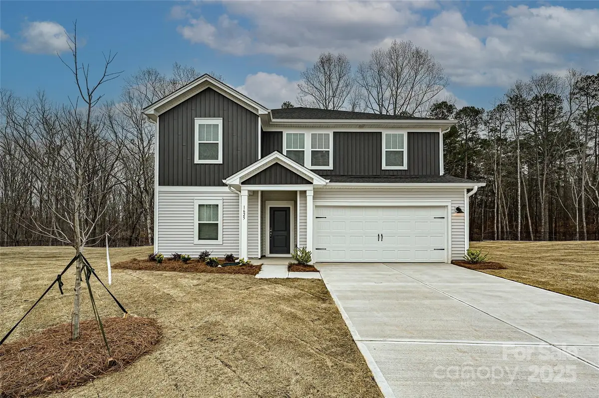 2101 Sunflower Circle, Newton, NC 28658 - Image #1