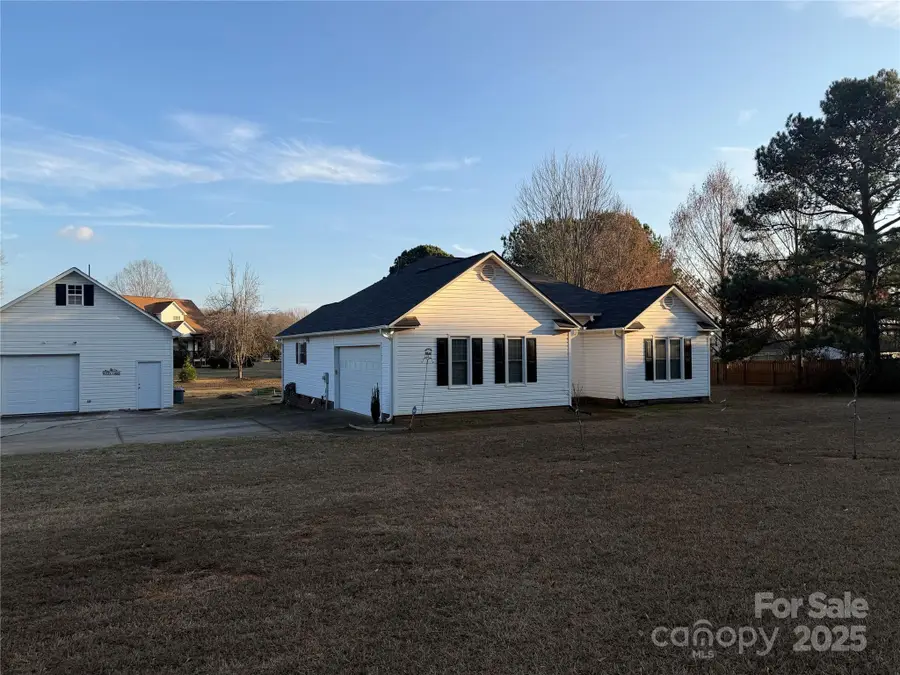 435 Mt Gallant Road W, York, SC 29745 - Image #2