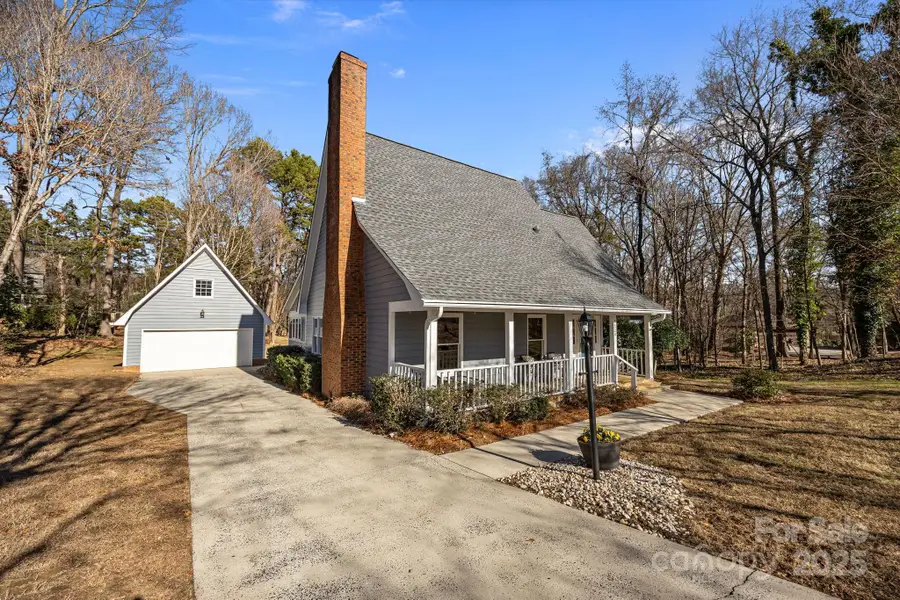 6520 Carmel Hills Drive, Charlotte, NC 28226 - Image #2