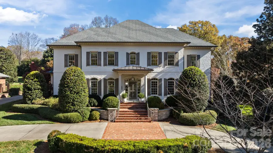 3907 Foxcroft Road, Charlotte, NC 28211 - Image #2