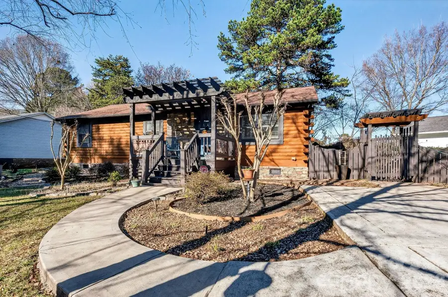 20935 Sierra Vista Drive, Cornelius, NC 28031 - Image #3