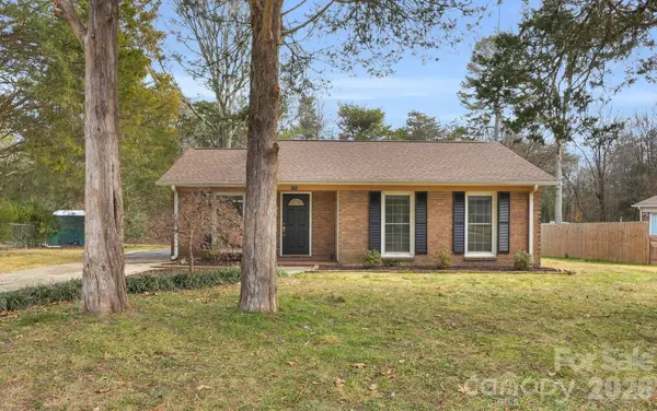 9715 Starwood Drive, Charlotte, NC 28215