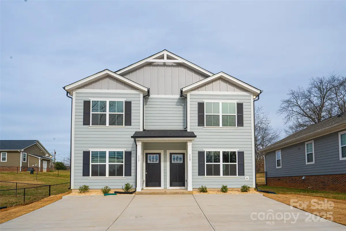 119 3rd Avenue Se, Hickory, NC 28602 - Image #1