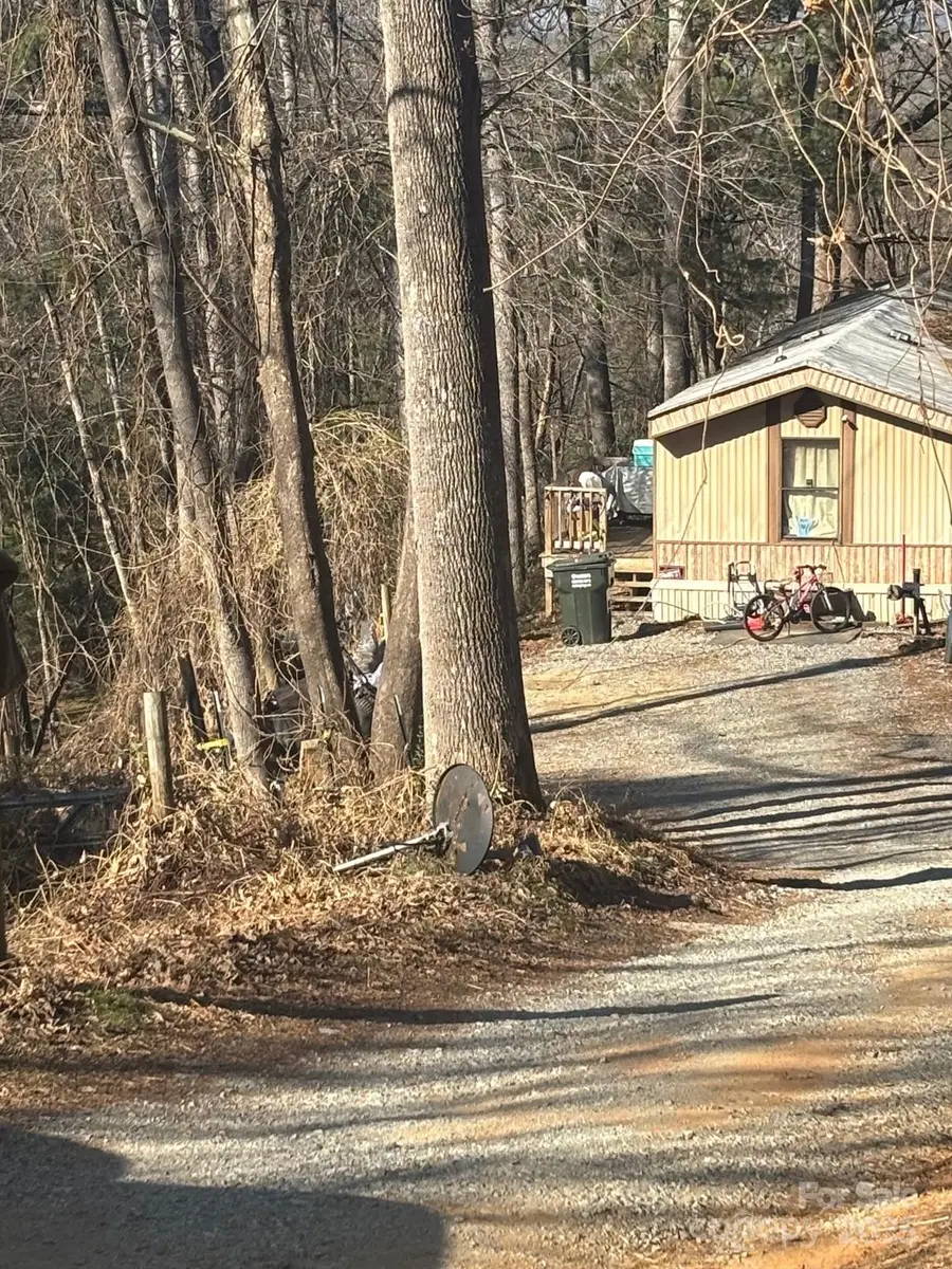 905 Hutch Mountain Road, Fletcher, NC 28732 - Image #2