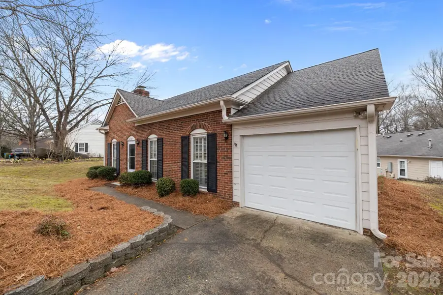 2704 Hillmont Drive, Charlotte, NC 28226 - #3