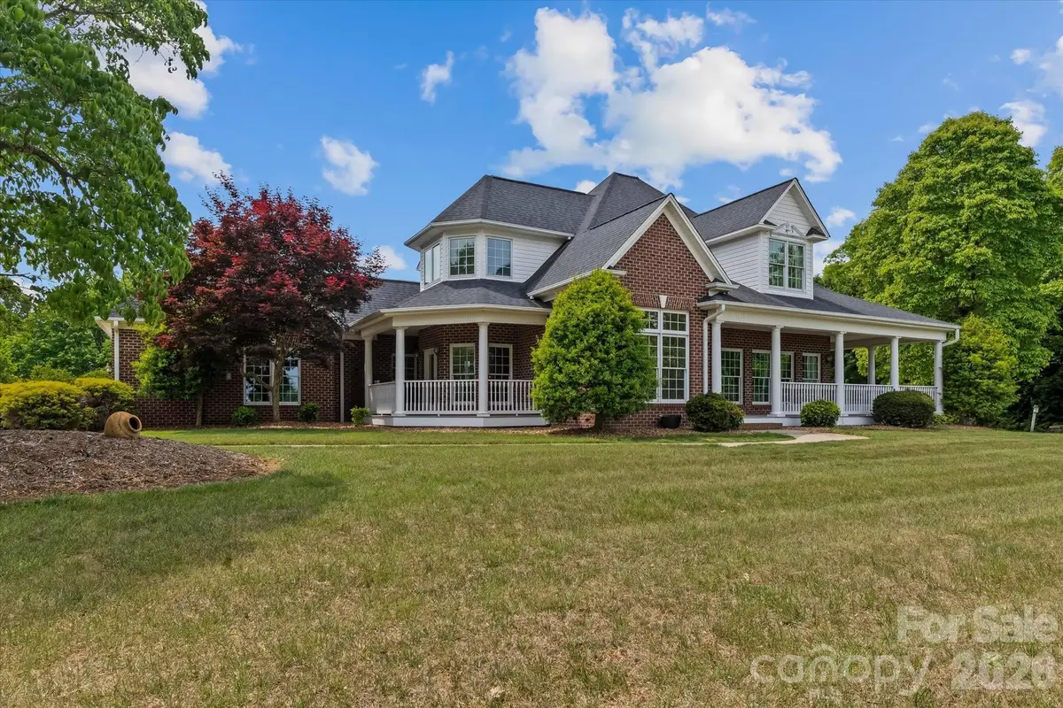 1148 Town N Country Drive, Wilkesboro, NC 28697 - #1