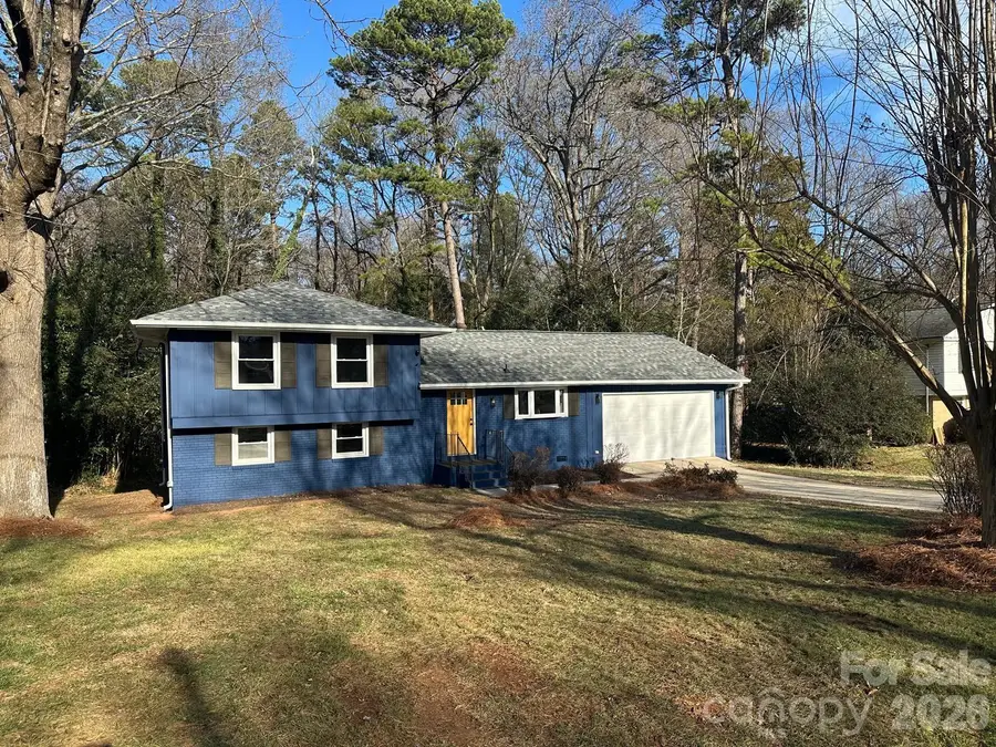 8928 Singingpine Road, Charlotte, NC 28214 - Image #2
