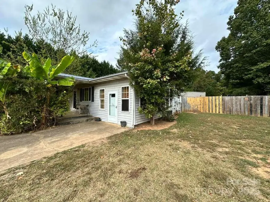 1859 Rollins Drive, Catawba, NC 28609 - Image #3