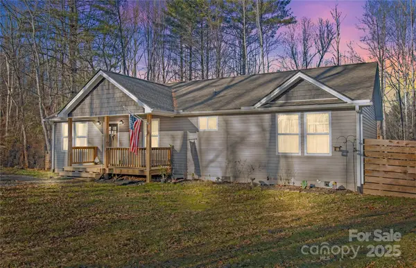 60 Oakwood Drive #039, Horse Shoe, NC 28792