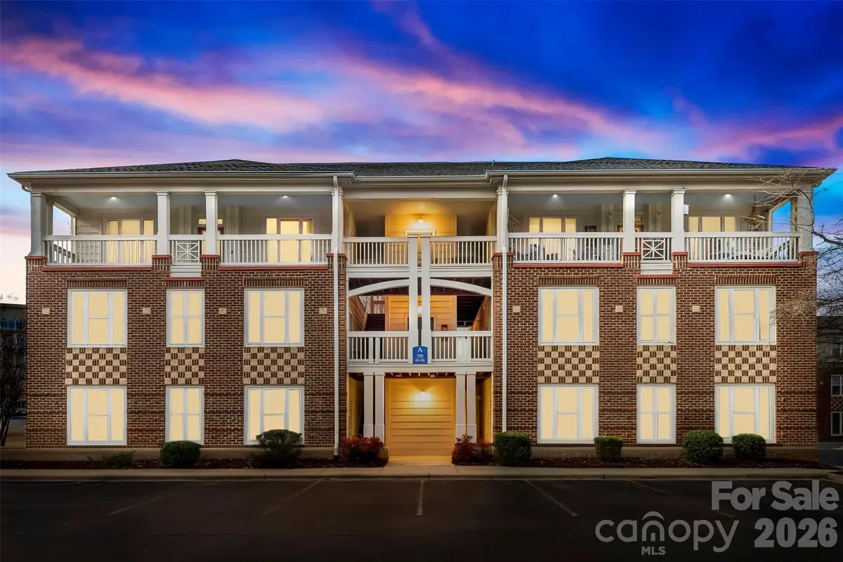 706 Northeast Drive, Davidson, NC 28036 - Image #1