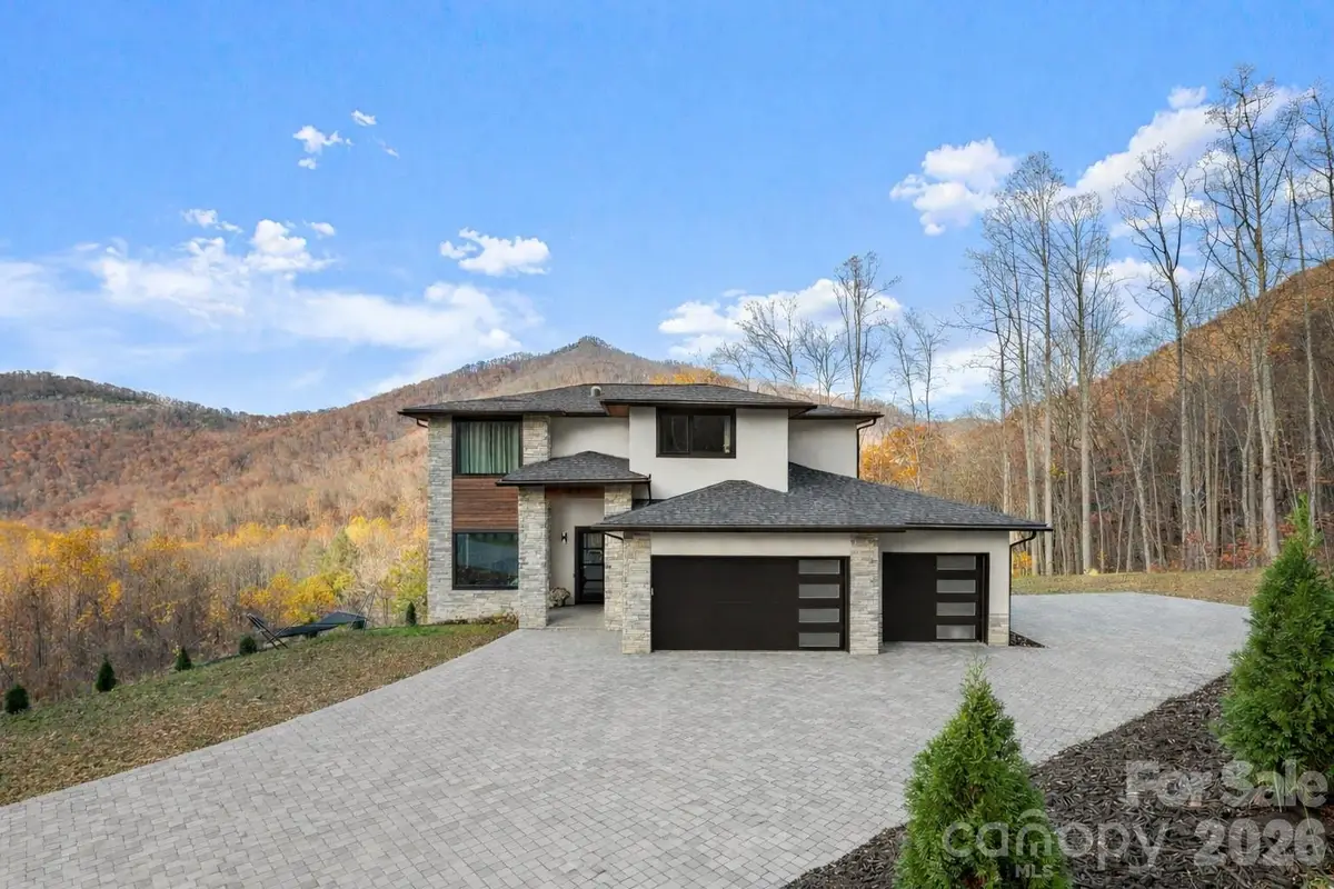 22 Chesten Mountain Drive, Asheville, NC 28803 - Image #1