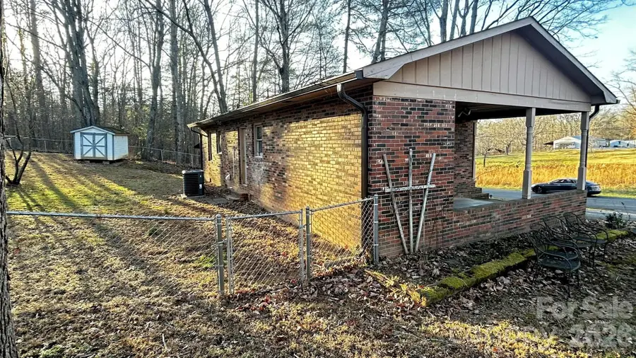 101 Poteat Drive, Morganton, NC 28655 - Image #3