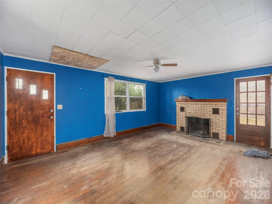 92 Mauney Cove Road, Waynesville, NC 28786 - Image #2