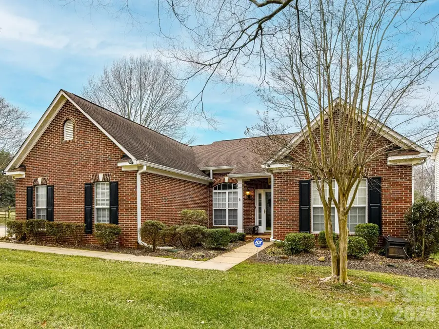 14204 Wentwater Street, Charlotte, NC 28213 - Image #2
