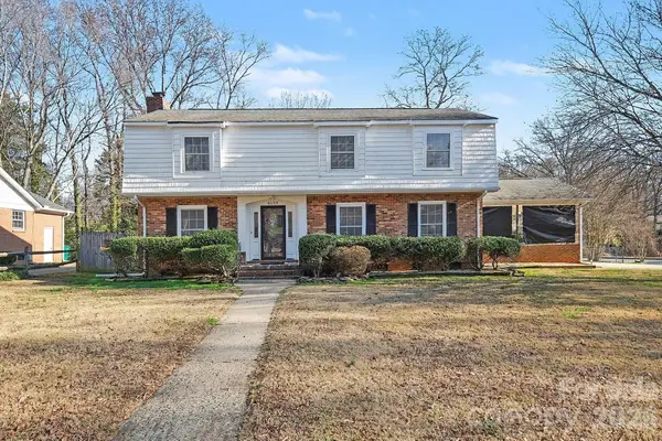 6035 Idlebrook Drive, Charlotte, NC 28212