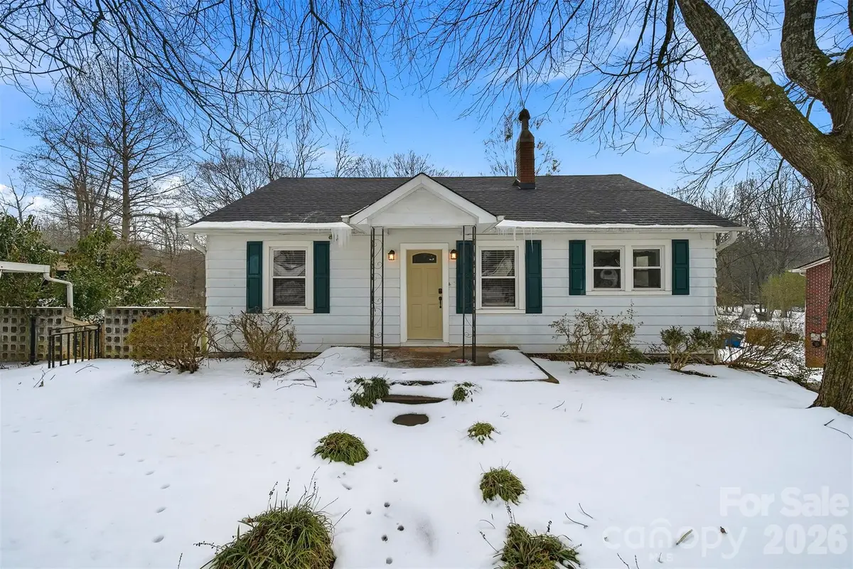 2036 4th Street Ne, Hickory, NC 28601 - #1