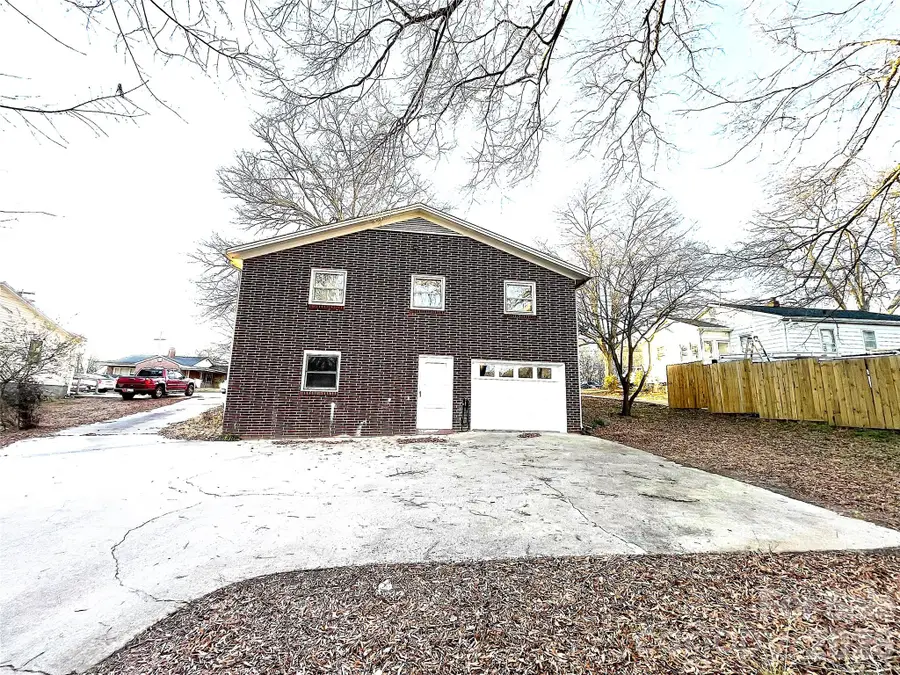 825 Hamrick Street, Shelby, NC 28152 - Image #3
