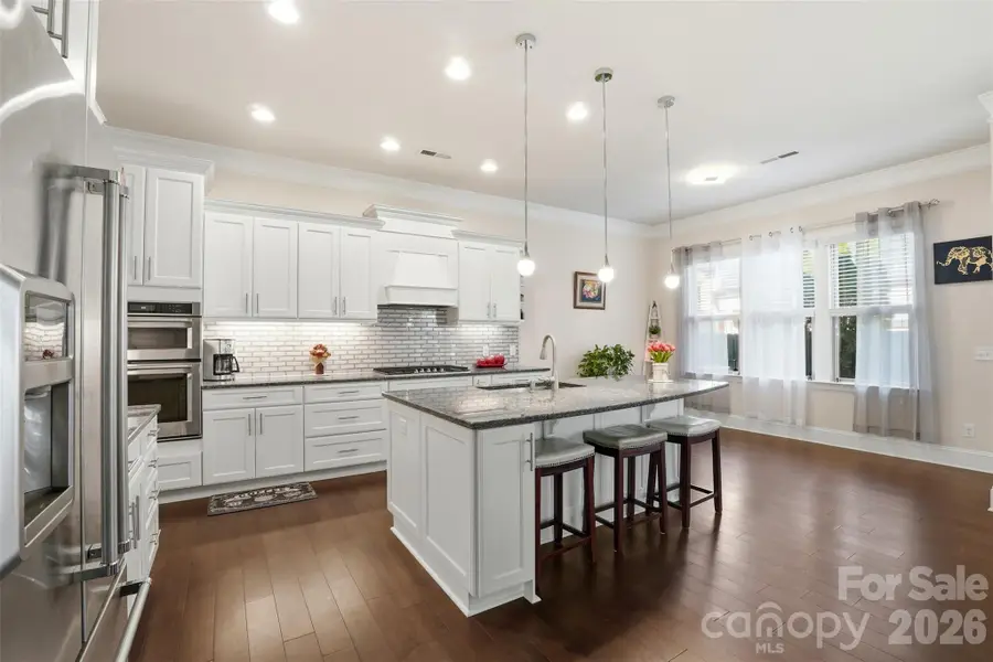 615 Bourton House Drive, Charlotte, NC 28211 - Image #3