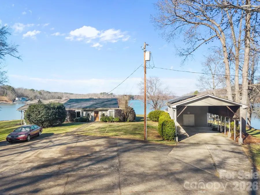 3016 Sadler Road, Charlotte, NC 28278 - Image #3