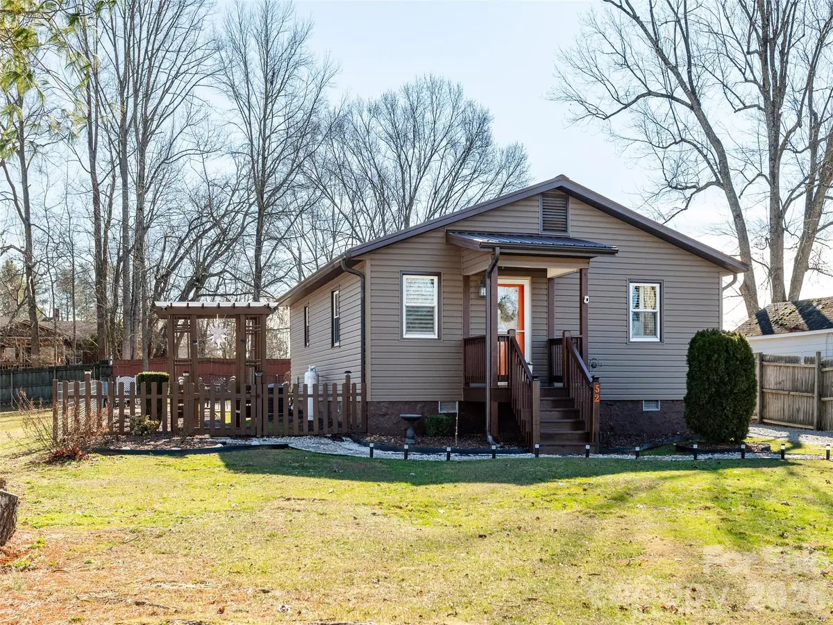 52 Slabwood Lane, Flat Rock, NC 28731 - Image #1