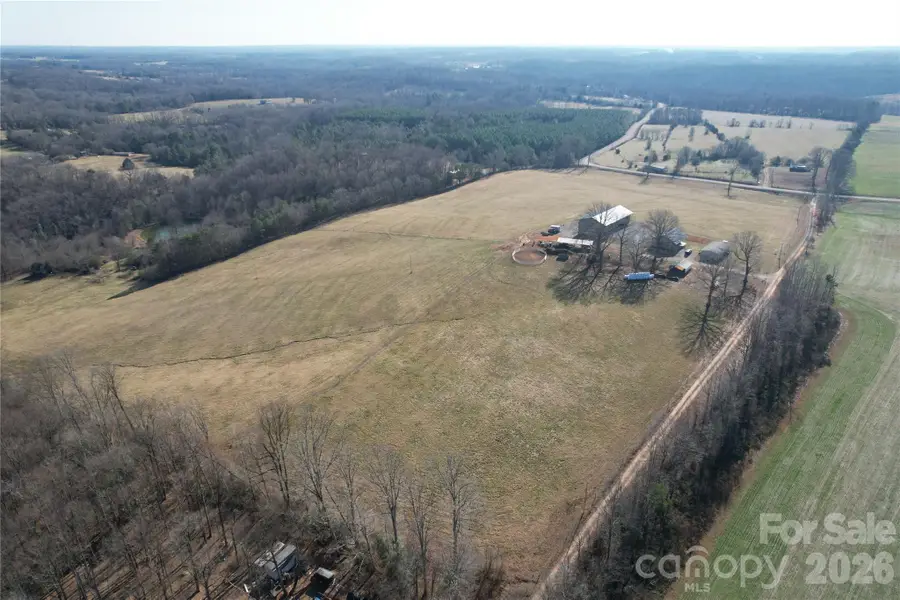 1012 Gregory Drive, Hamptonville, NC 27020 - Image #2