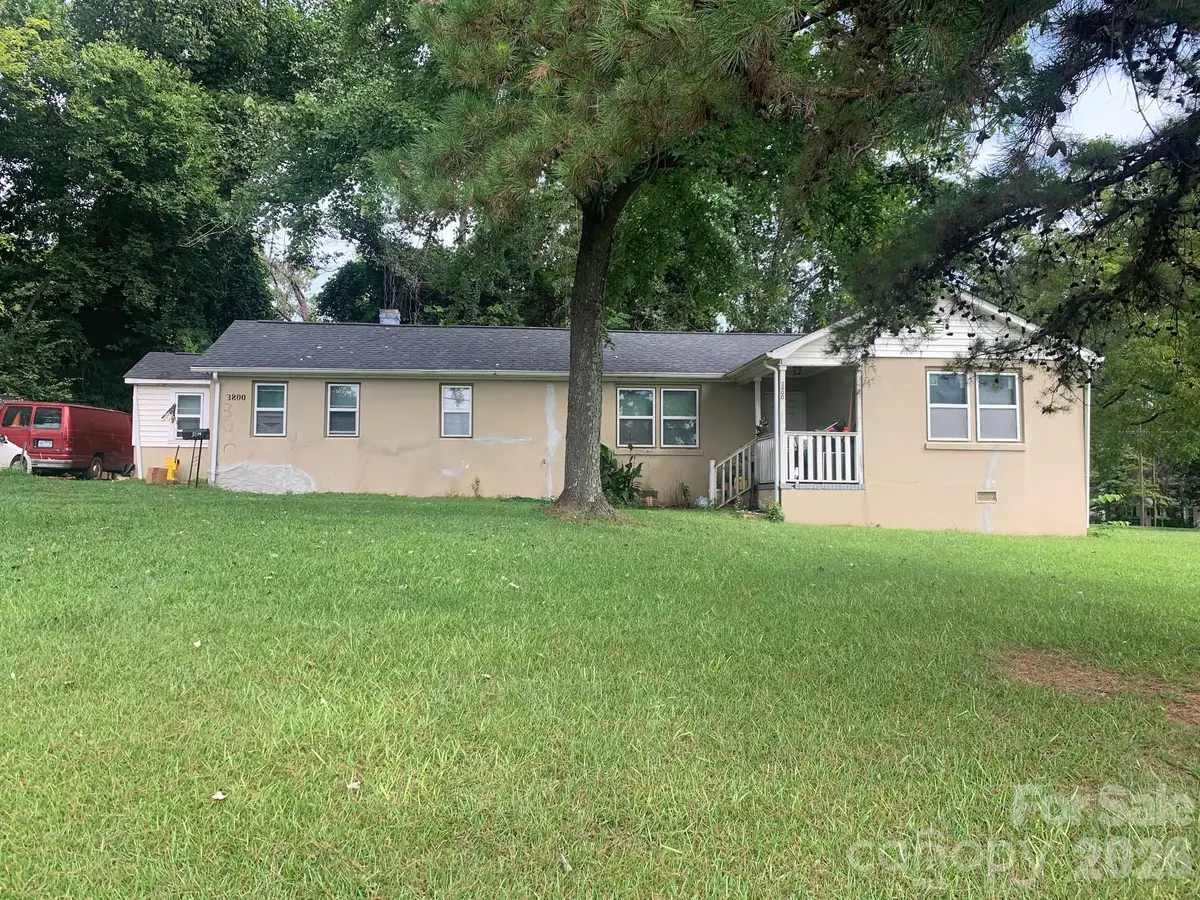 3800 Plainview Road, Charlotte, NC 28208 - Image #1
