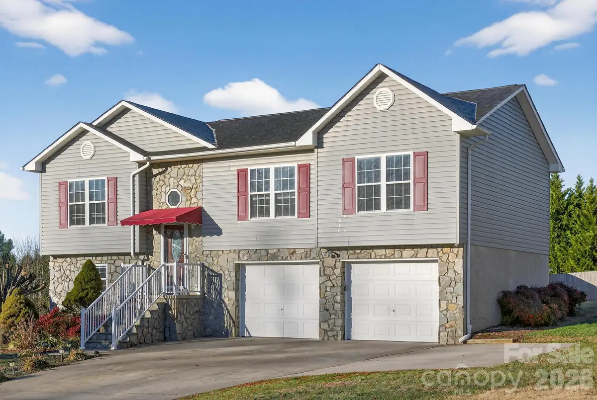 3315 Lilac Lane, Hudson, NC 28638 - Image #1