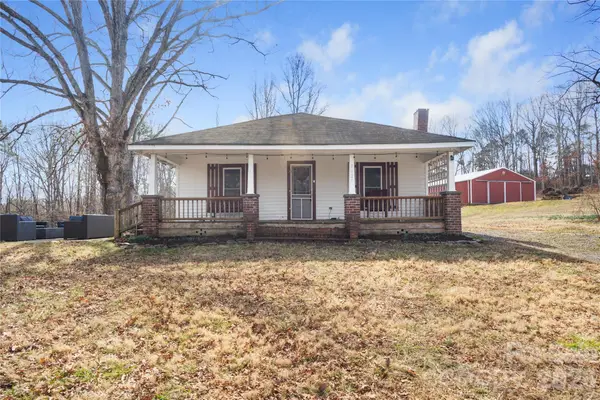 7127 Reeps Grove Church Road, Vale, NC 28168