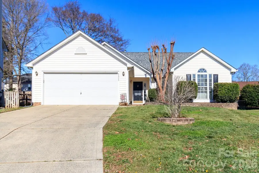 6425 Tunston Lane, Charlotte, NC 28269 - Image #2
