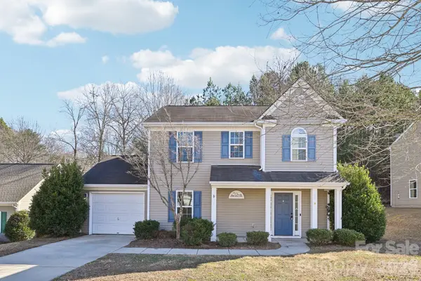 97 Ashton Bluff Circle, Mount Holly, NC 28120