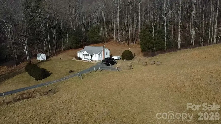 212 Old Dale Road, Spruce Pine, NC 28777 - Image #3