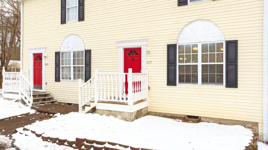 1055 19th Street Ne, Hickory, NC 28601 - #3